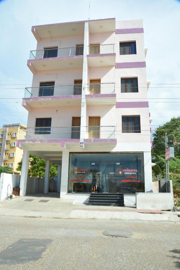 Thiruchendur Stayz Vairavel Residency Tiruchchendūr מראה חיצוני תמונה